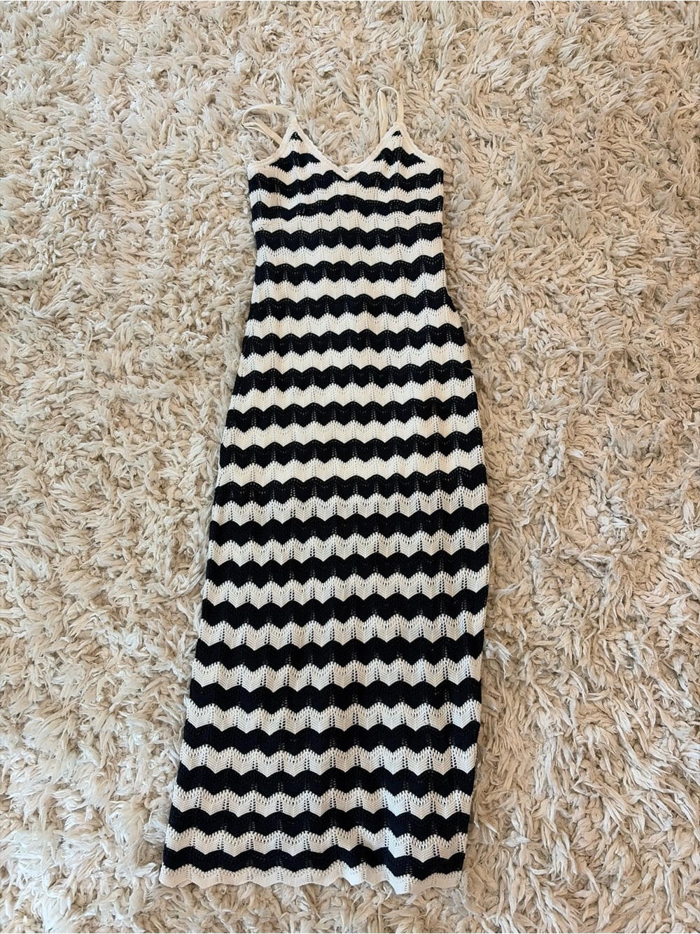 Hollister Black & White Chevron Maxi Dress